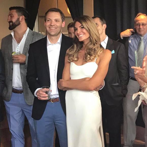 Meet your Posher, Cara - Picture 1 of 1